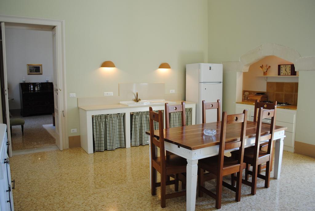 Palazzo Guglielmo Vignacastrisi Quarto foto
